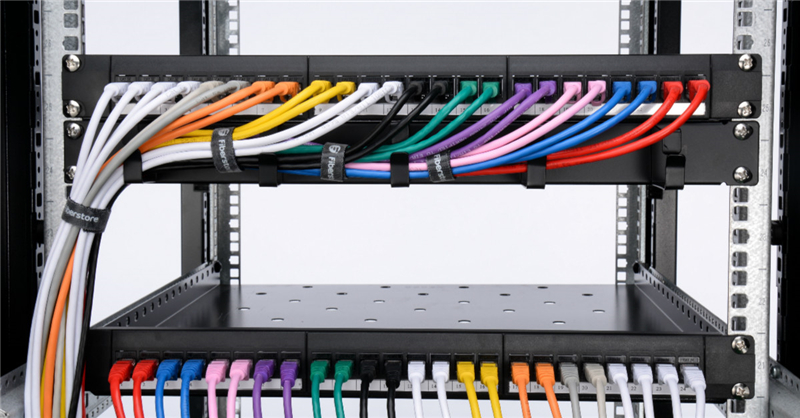 铜缆仍然是数据中心不可或缺的一部分吗？光纤能否取代它？